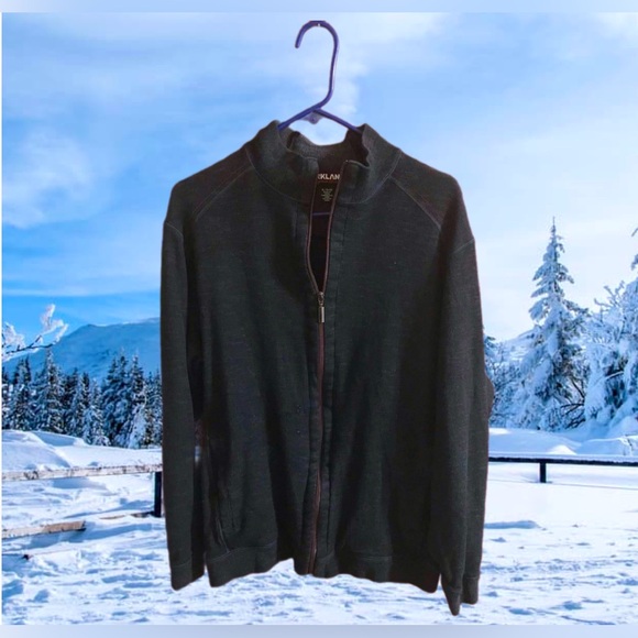 Kirkland Signature Other - Kirkland Signature Zip Up XL Sweater - Cozy & Unique with Snagged Style!